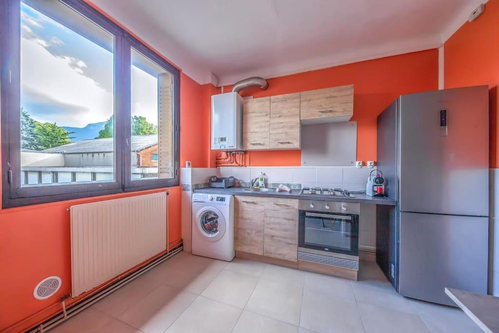 Appartement Au Bord De La Leysse A Chambery Luaran gambar